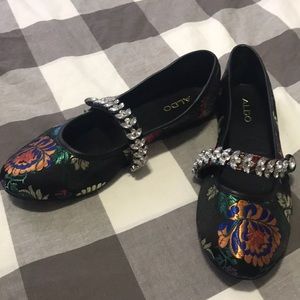 Aldo flats worn once!